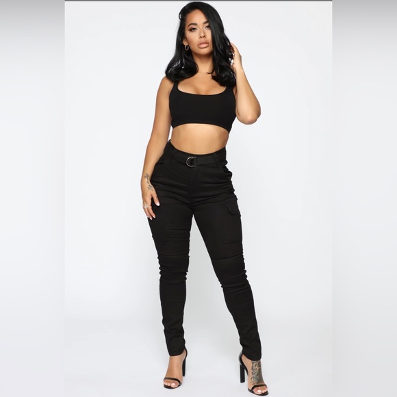 Black Fashionnova cargo pants with belt - Picture 3 of 5